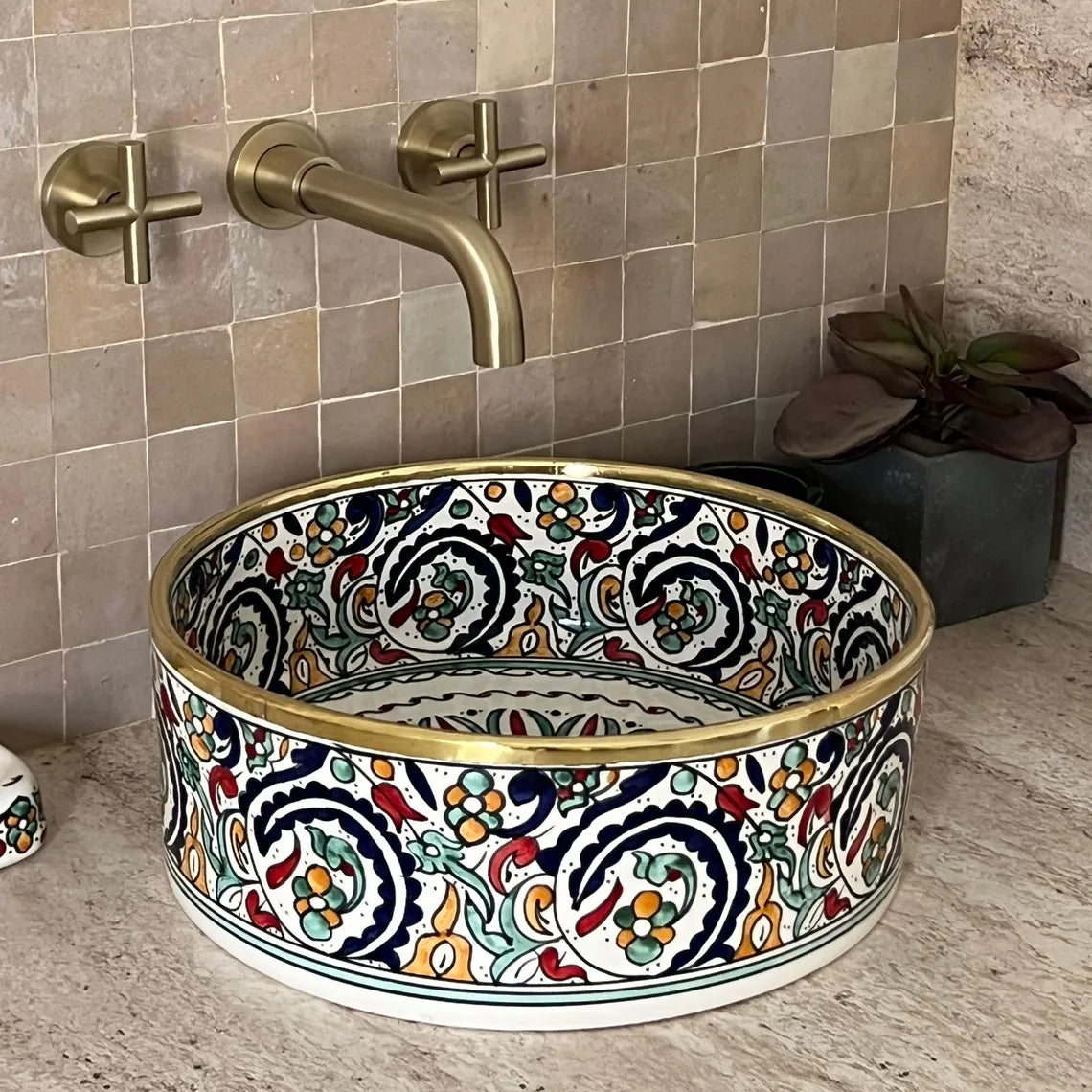 Marokkanisches Waschbecken mit Messingumrandung #52