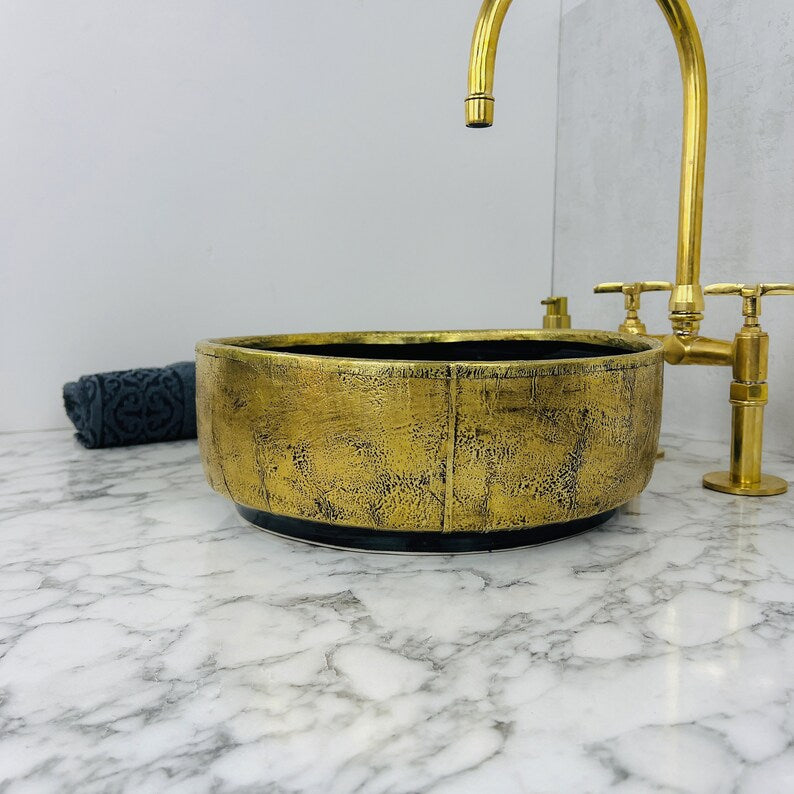 Marokkanisches Waschbecken mit Messingumrandung #150