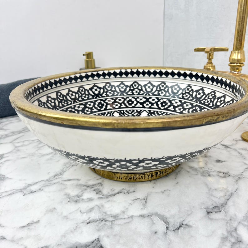 Moroccan Sink with brass rim #153