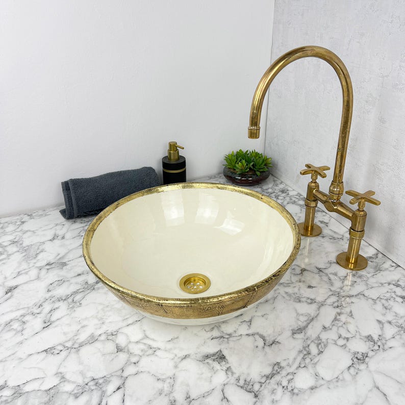 Moroccan Sink with brass rim #157