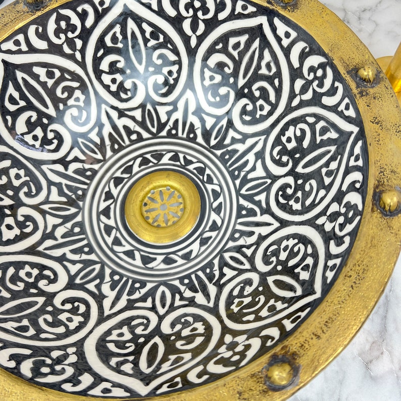 Moroccan Sink with brass rim #155