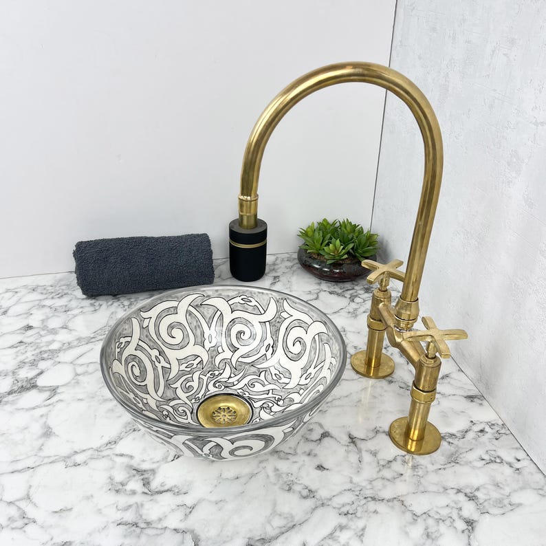 Marokkanisches Keramikwaschbecken im orientalischen Stil #95
