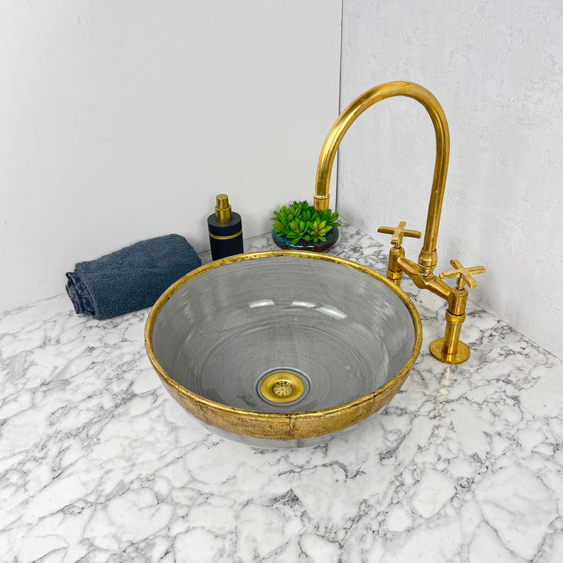 Moroccan Sink with brass rim #55B