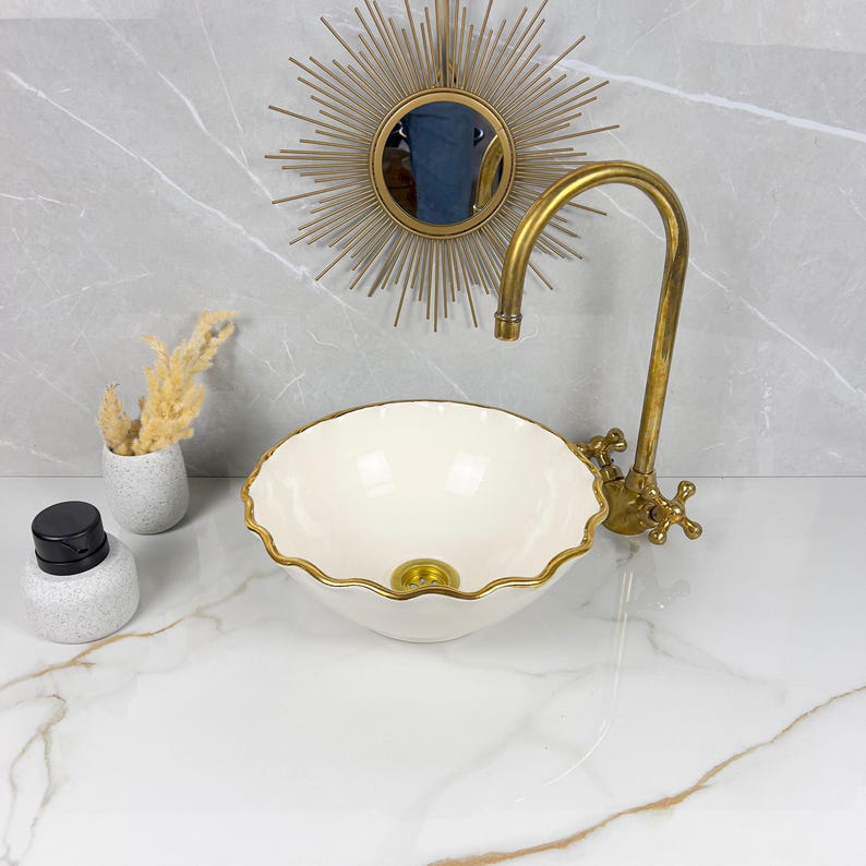 Königliches marokkanisches Becken – 14 Karat Goldrand Nr. 216