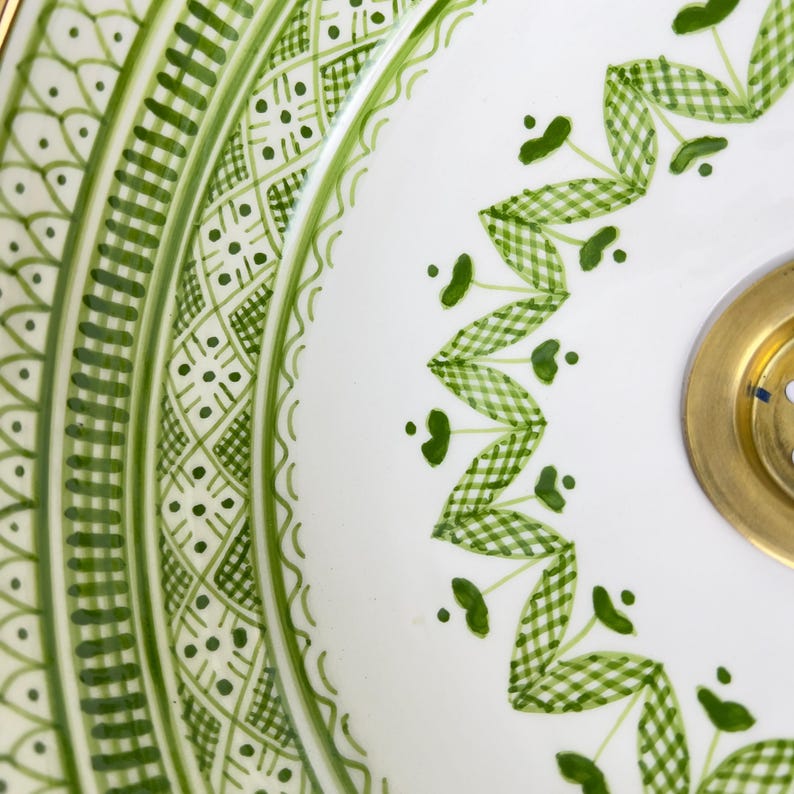 Königliches marokkanisches Becken – 14 Karat Goldrand Nr. 223